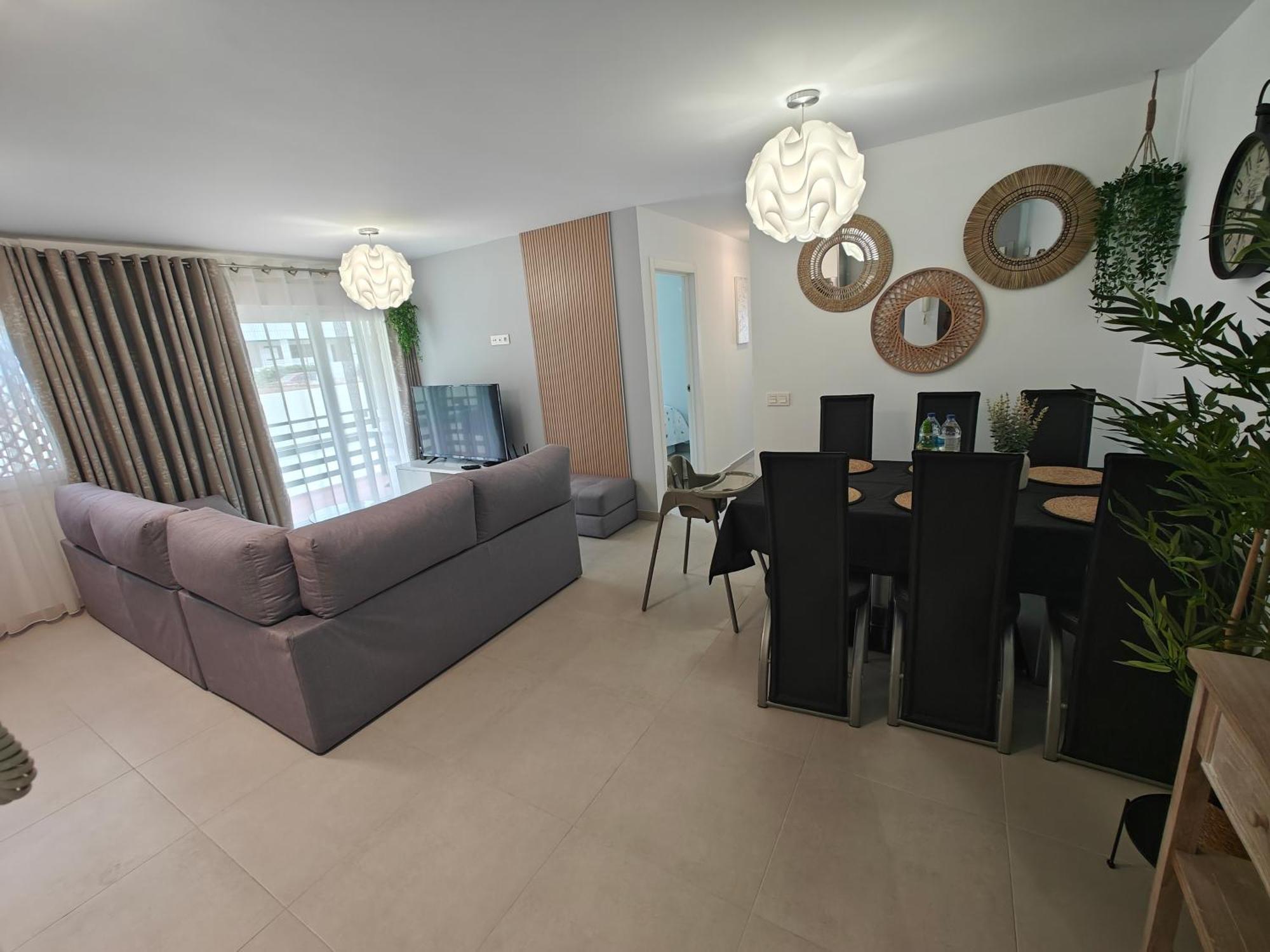 Sun Apartment - 3 Bedrooms, Priv Parking, Pool, Ac, Tv Channels, Fibre Net Los Cristianos  Luaran gambar