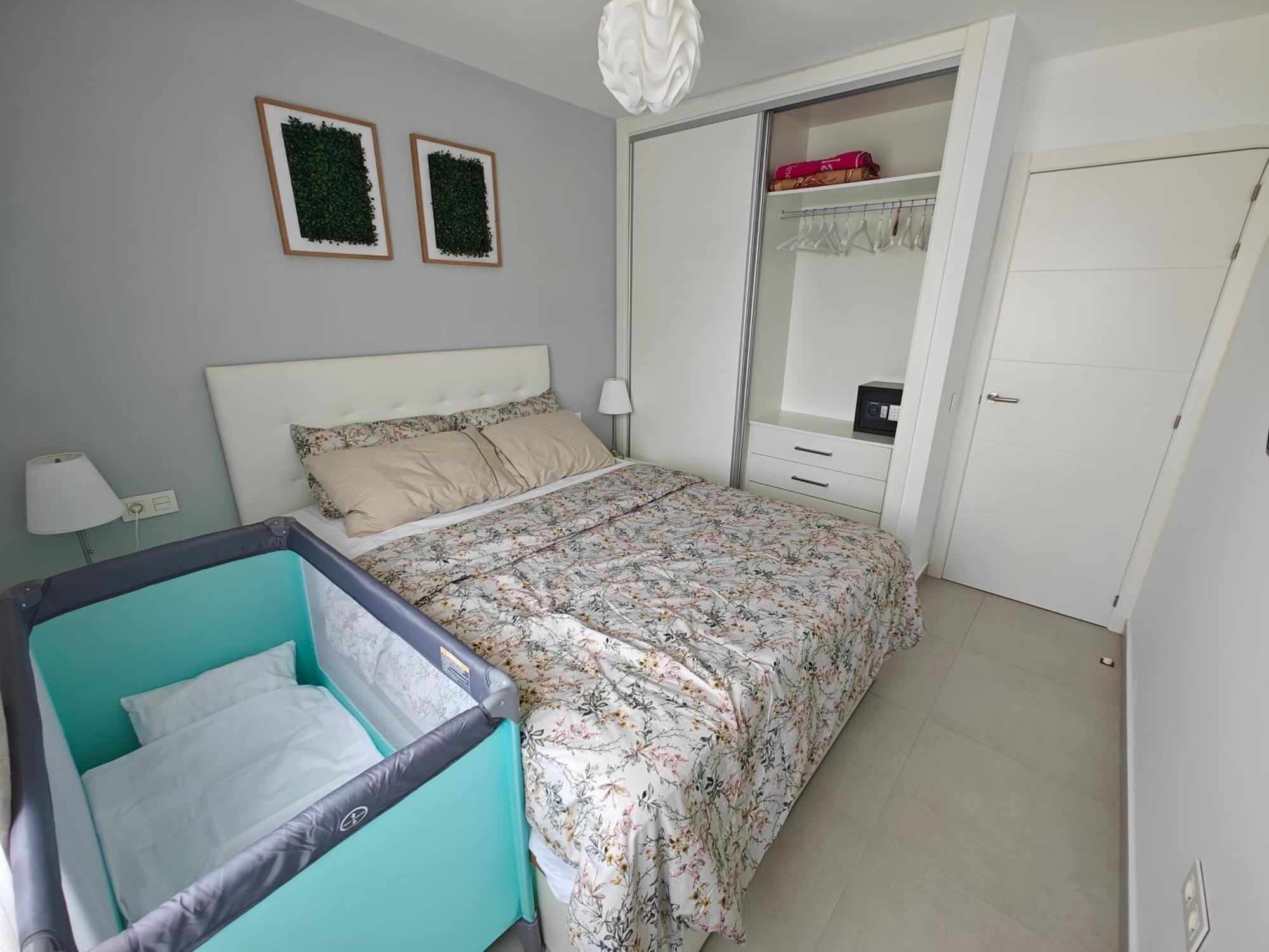 Sun Apartment - 3 Bedrooms, Priv Parking, Pool, Ac, Tv Channels, Fibre Net Los Cristianos  Luaran gambar