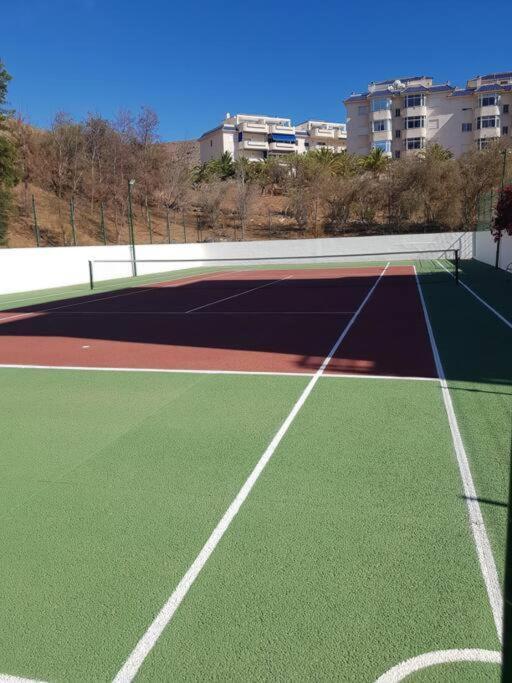 Sun Apartment - 3 Bedrooms, Priv Parking, Pool, Ac, Tv Channels, Fibre Net Los Cristianos  Luaran gambar