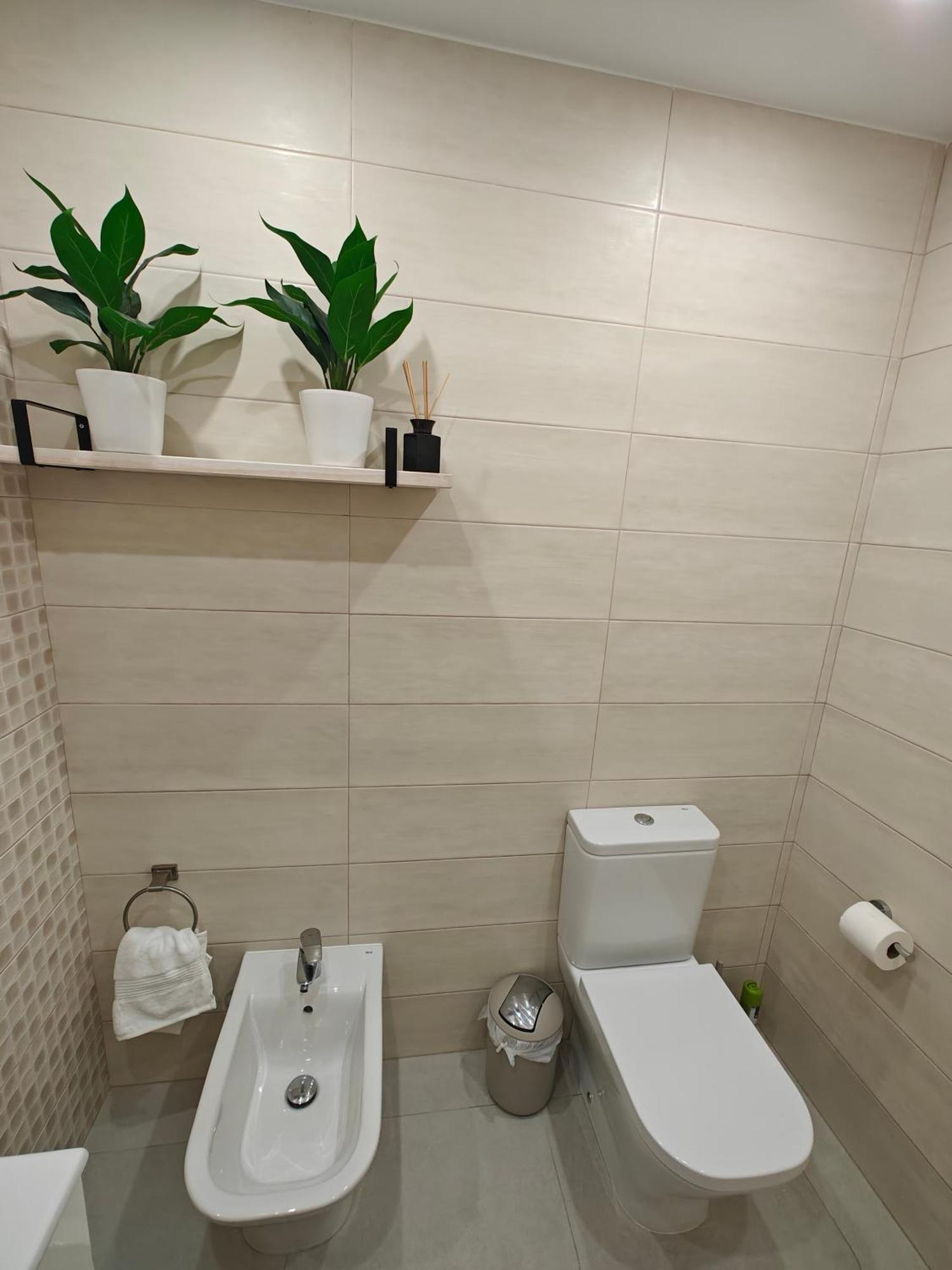 Sun Apartment - 3 Bedrooms, Priv Parking, Pool, Ac, Tv Channels, Fibre Net Los Cristianos  Luaran gambar