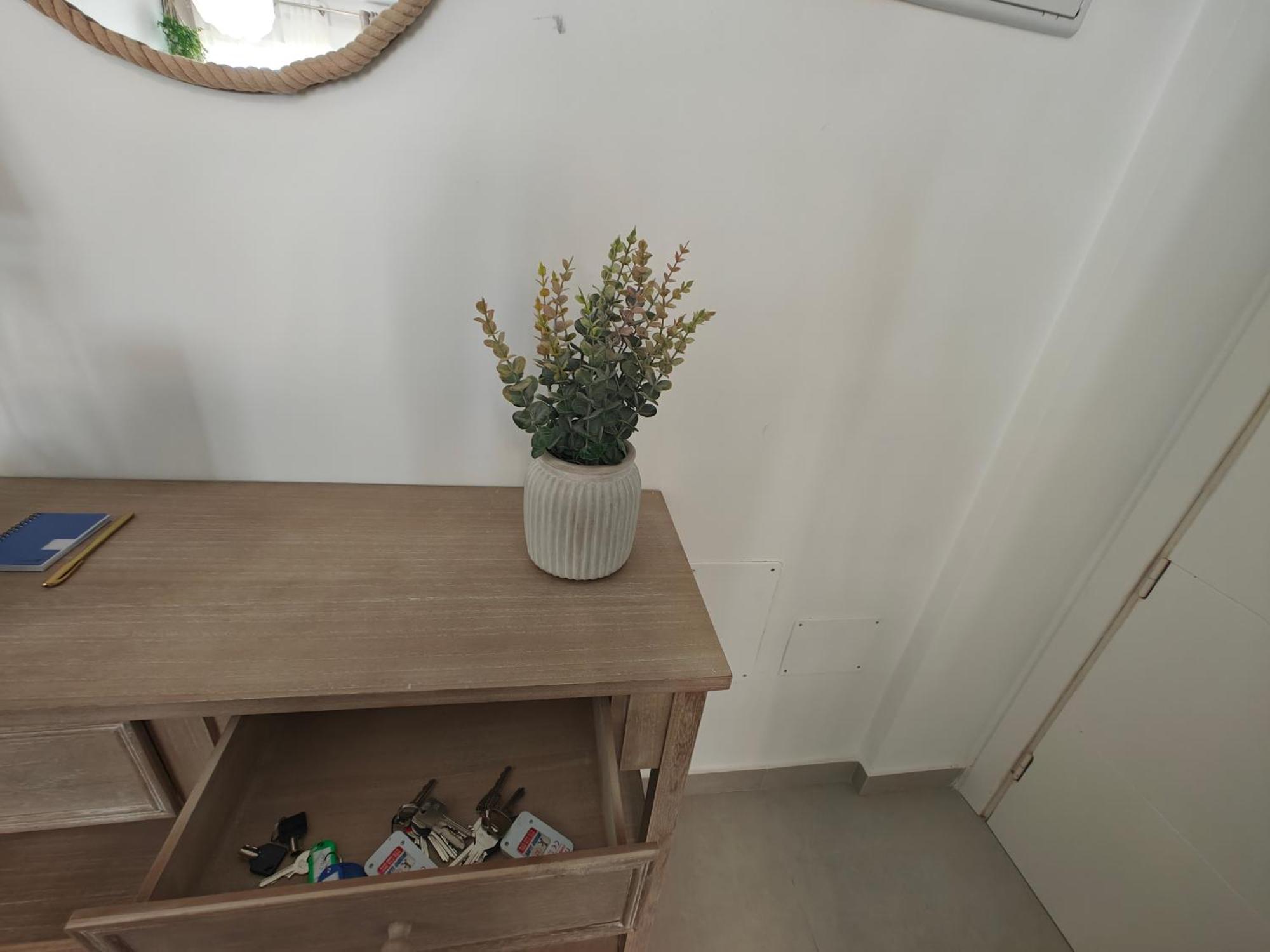 Sun Apartment - 3 Bedrooms, Priv Parking, Pool, Ac, Tv Channels, Fibre Net Los Cristianos  Luaran gambar